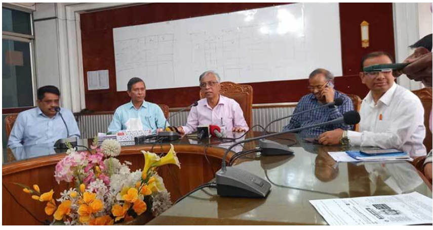 রাখাল রাহার বিরুদ্ধে কাগজ কেনায় ৪০০ কোটি টাকা বাণিজ্যের তথ্য ভুয়া