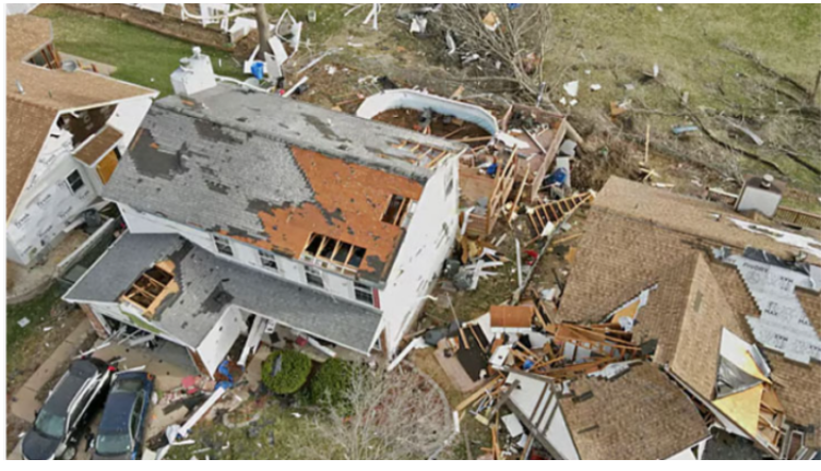 যুক্তরাষ্ট্রে টর্নেডোর আঘাতে ৩১ জন নিহত