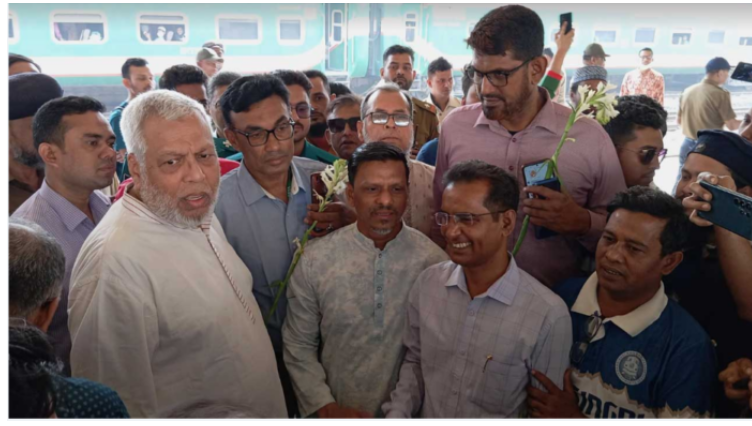 রেলওয়ের লোকসানের বড় কারণ দুর্নীতি ও অপচয় : রেলপথ উপদেষ্টা