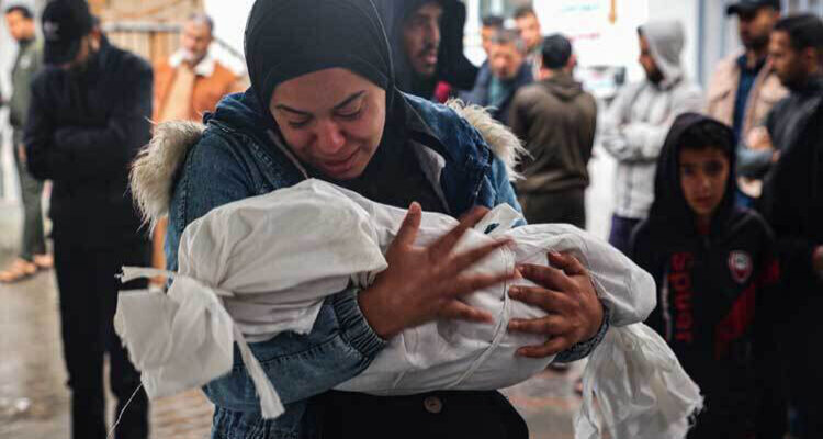 ফিলিস্তিনে ধ্বংসযজ্ঞের প্রতিবাদে সোমবার ‘নো ওয়ার্ক, নো স্কুল’