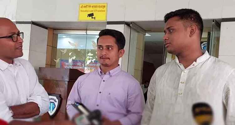 ‘অত্যন্ত গোপনীয়’ অভিযোগ নিয়ে দুদকে হাসনাত-সারজিস