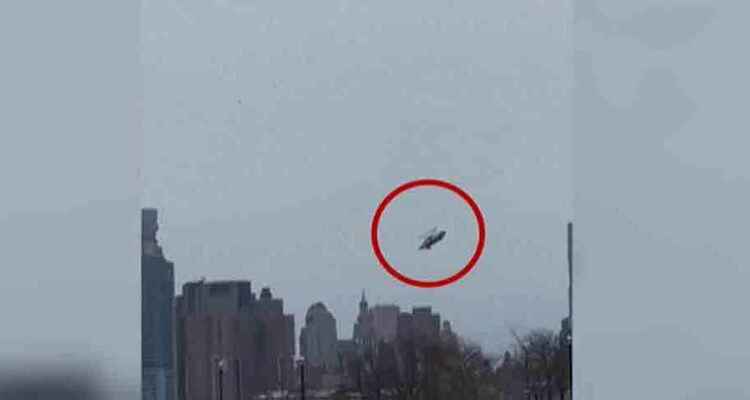 আকাশে উল্টে গিয়ে নদীতে আছড়ে পড়ল হেলিকপ্টার, সব আরোহী নিহত