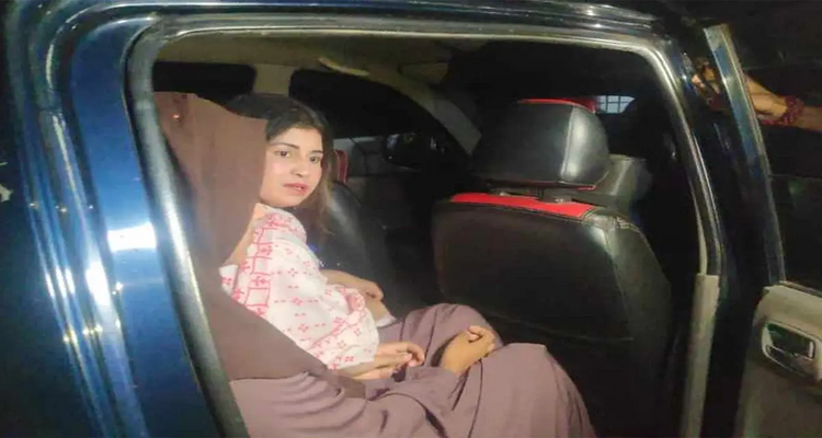 কারাগারে পাঠানো হলো ‘ক্রিম আপা’কে