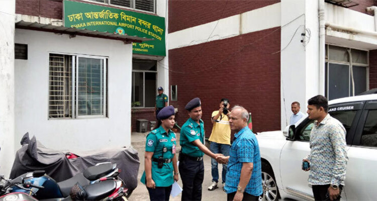 থানা পরিদর্শনে স্বরাষ্ট্র উপদেষ্টা