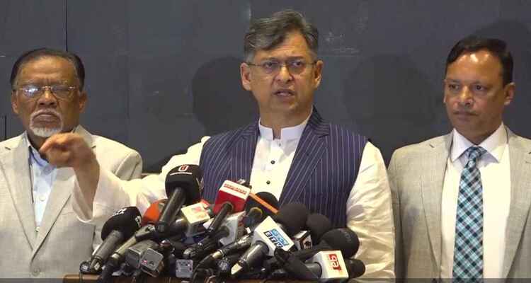 দলীয় প্রধানের একইসঙ্গে প্রধানমন্ত্রী হতে অসুবিধা দেখছে না বিএনপি