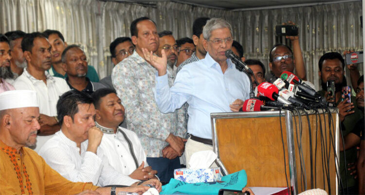 অস্থিরতা কাটাতে রাজনৈতিক ঐক্য দরকার: মির্জা ফখরুল