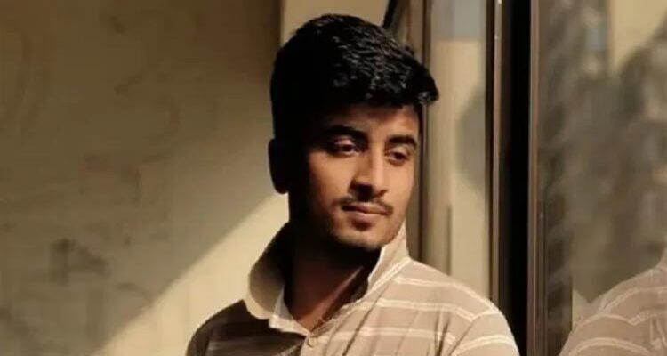 পারভেজ হত্যার ঘটনায় দুই ছাত্রী সাময়িক বহিষ্কার