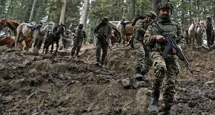 কাশ্মীর সীমান্তে ভারত-পাকিস্তানের মধ্যে গোলাগুলি