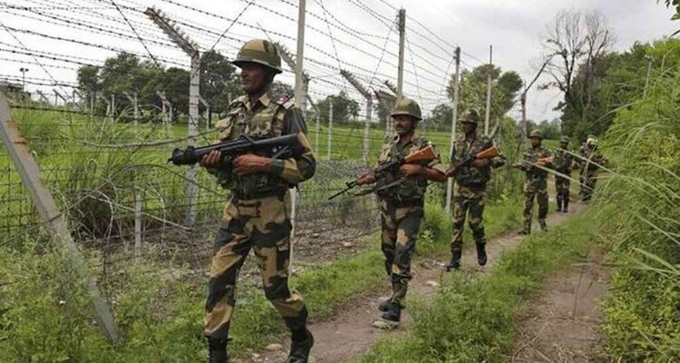 সীমান্তে দুই বাংলাদেশিকে গুলি করে হত্যা