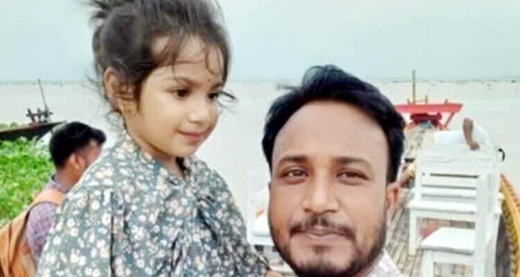 ঈদের দিন বগুড়ায় সড়কে প্রাণ গেছে বাবা-মেয়েসহ ৩ জনের