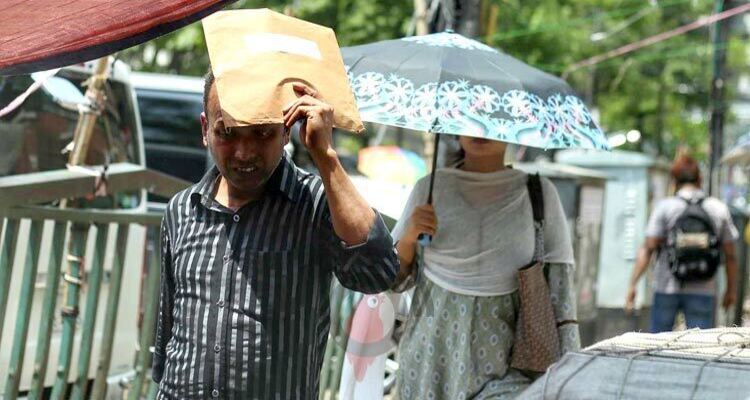 ৭ জেলায় বইছে তাপপ্রবাহ, তাপমাত্রা বাড়তে পারে আরও