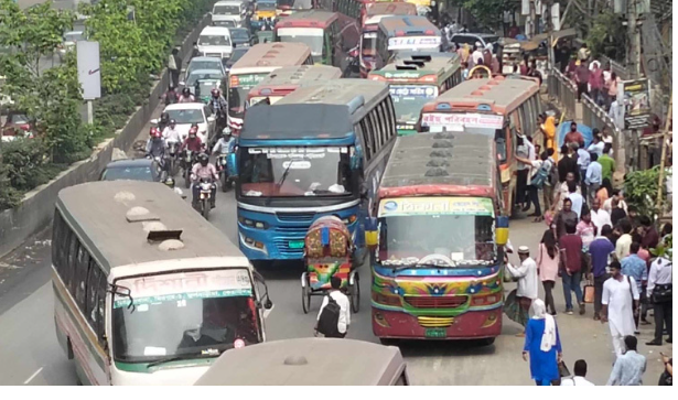 ছুটি শেষে চেনা রূপে ফিরেছে রাজধানী, সড়কে যানজট