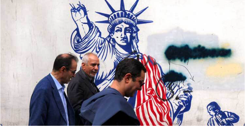 যুক্তরাষ্ট্র সামরিক হুমকি বন্ধ করলে পারমাণবিক চুক্তিতে রাজি ইরান