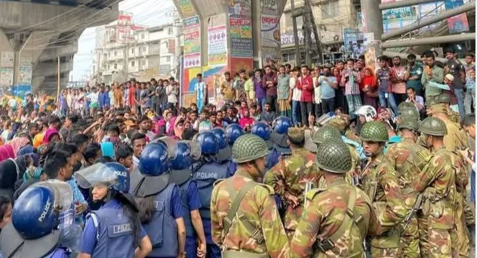 সিইপিজেডে আবারও শ্রমিকদের বিক্ষোভ