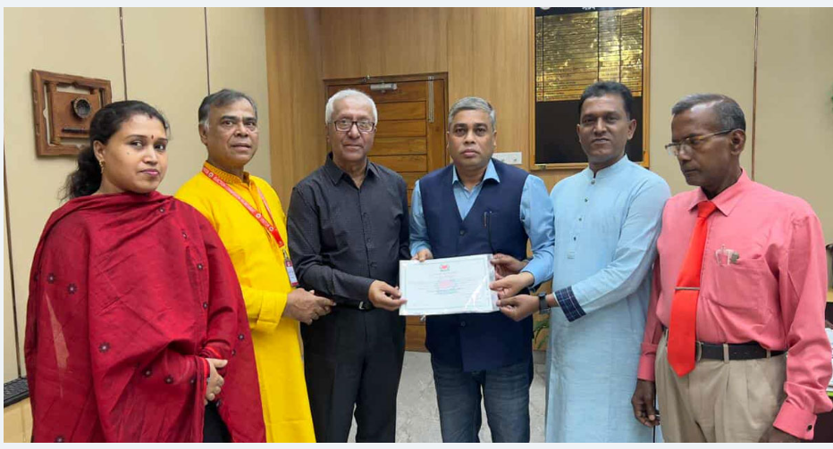 রকেট প্রতীকে নিবন্ধন পেল মাইনরিটি পার্টি