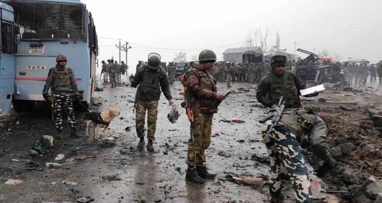 সীমান্তে ফের গোলাগুলি শুরু, পাক-ভারত উত্তেজনা তুঙ্গে