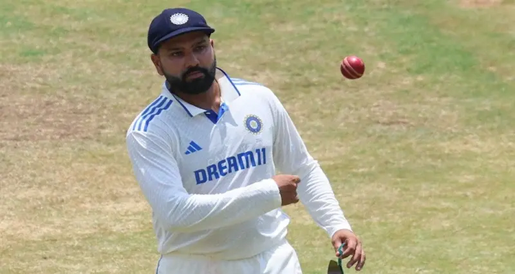 টেস্ট থেকে অবসরের ঘোষণা দিলেন রোহিত শর্মা