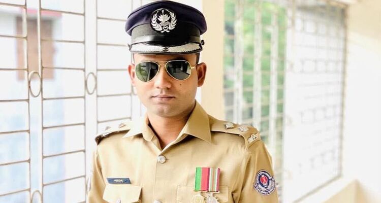 শাশুড়ির অত্যাচারে পুত্রবধূর আত্মহত্যা চেষ্টা, সইতে না পেরে নিজেকেই শেষ করেন পলাশ