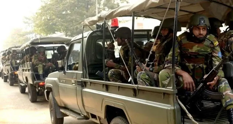 সশস্ত্র বাহিনীর ম্যাজিস্ট্রেসি ক্ষমতার মেয়াদ আরও বাড়াল সরকার