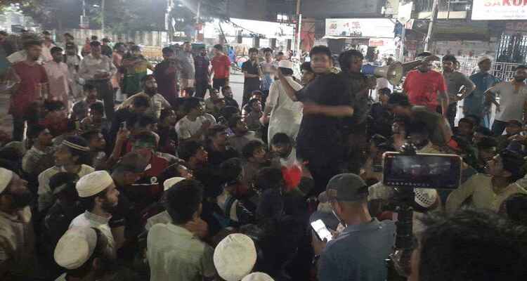 আনন্দ মিছিলের প্রস্তুতি আন্দোলনকারীদের