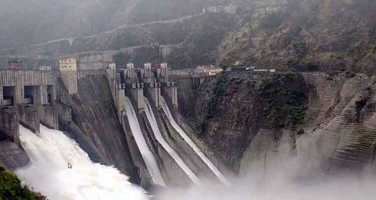 অবশেষে চেনাব নদীর পানি ছাড়ল ভারত