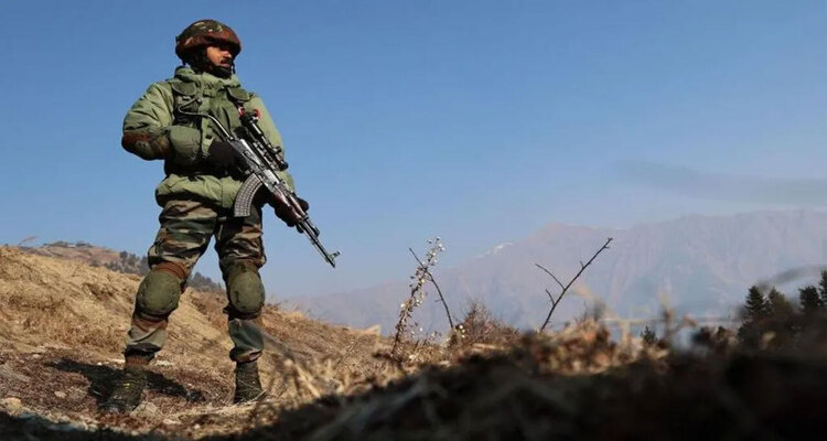 পাকিস্তানি রেঞ্জারকে আটক করল ভারত, নিয়ন্ত্রণরেখায় ভয়াবহ সংঘর্ষ