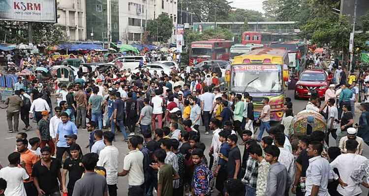 দেড় ঘণ্টা পর শাহবাগ ছাড়ল ছাত্রদল