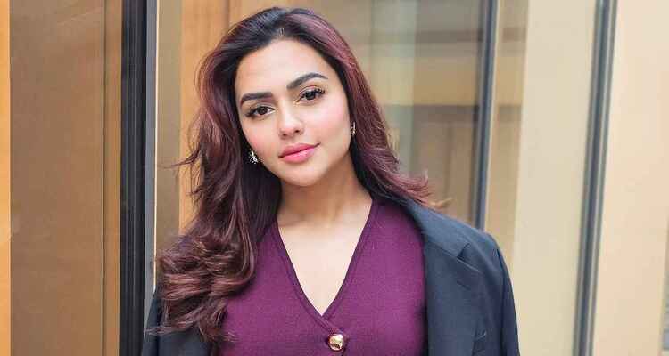 ডিবি কার্যালয়ে নেওয়া হয়েছে নুসরাত ফারিয়াকে