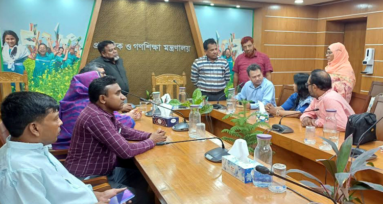 প্রাথমিক শিক্ষকদের কর্মবিরতি স্থগিত