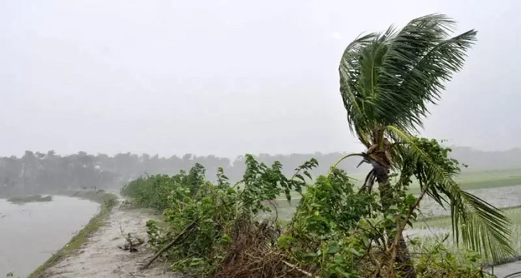 দুপুরের মধ্যে ৩ অঞ্চলে ৮০ কি.মি. বেগে ঝড়ের পূর্বাভাস