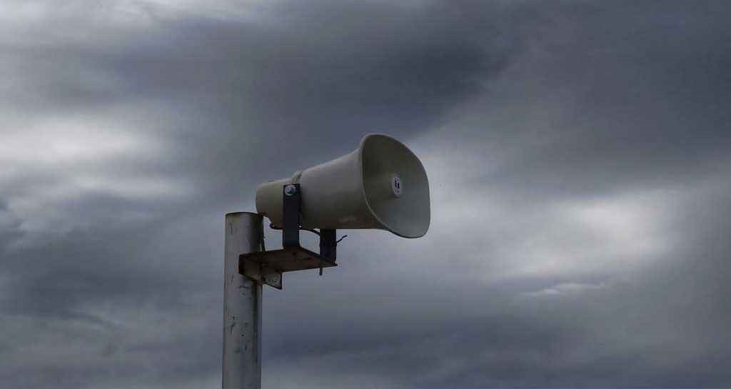 হঠাৎ বিমান হামলার সাইরেন বেজে উঠল ভারতে