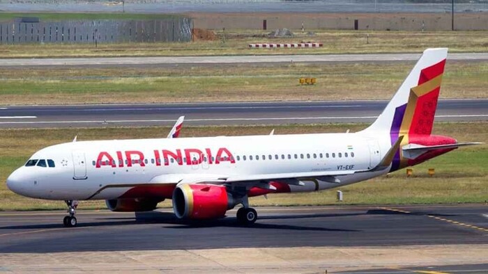 বোমা আতঙ্কে এয়ার ইন্ডিয়ার জরুরি অবতরণ