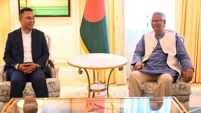 ড. ইউনূসকে যেসব উপহার দিলেন তারেক রহমান