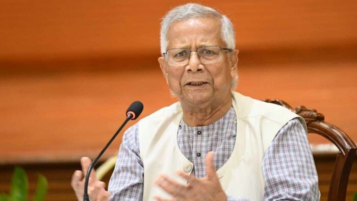 দেশের পথে প্রধান উপদেষ্টা