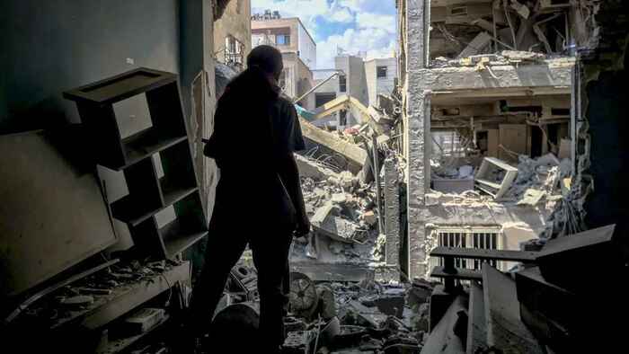 তেহরানে ইসরায়েলি হামলায় ২০ শিশুসহ নিহত ৬০