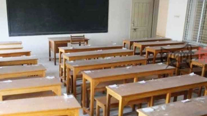 রোববার খুলছে শিক্ষাপ্রতিষ্ঠান, করোনা-ডেঙ্গু নিয়ে উদ্বিগ্ন অভিভাবকরা