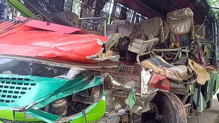 ৬ যানবাহনের সংঘর্ষ, পুলিশ সদস্যসহ নিহত ২