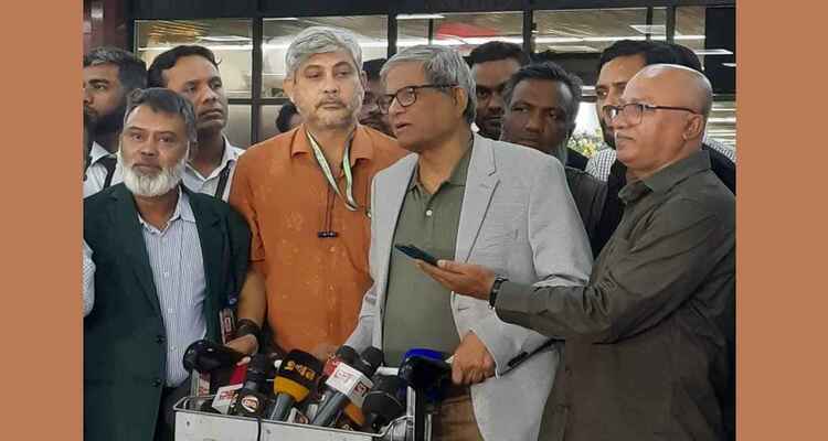 ‘প্রধান উপদেষ্টার ঘোষণায় জাতি হতাশ’, দেশে ফিরে বললেন ফখরুল