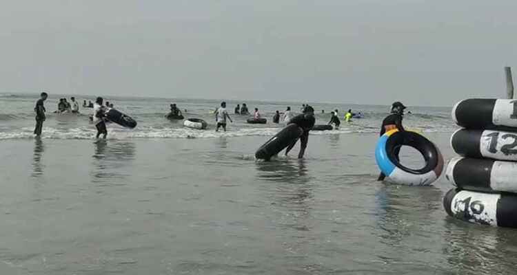 কক্সবাজার সৈকতে বাবা-ছেলের মৃত্যু, দুই দিনে ৪ প্রাণহানি