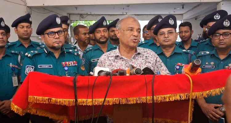 ‘আসামির সংখ্যা বেশি হওয়ায় জুলাই হত্যার তদন্তে সময় লাগছে’