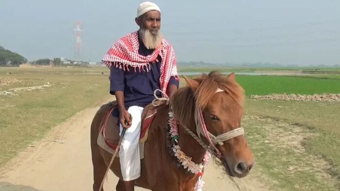 বিনা পারিশ্রমিকে ৩ হাজারের বেশি কবর খোঁড়া মনু ‍মিয়া মারা গেছেন