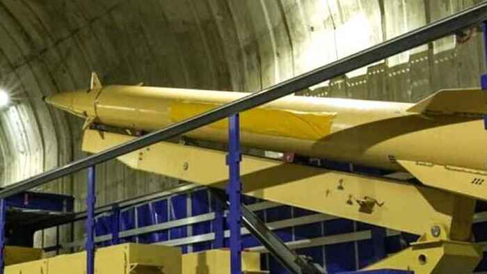 ইসরায়েলে ইরানের ‘খাইবার শেকান’ ক্ষেপণাস্ত্রের প্রথম আঘাত