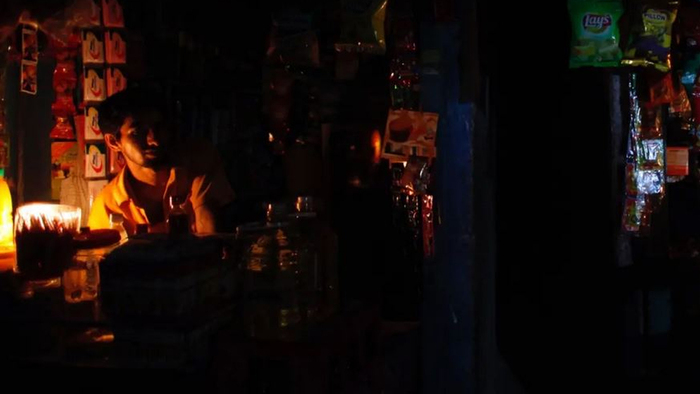 দুই ঘন্টা পর রাজধানীতে স্বাভাবিক হতে শুরু করেছে লোডশেডিং পরিস্থিতি