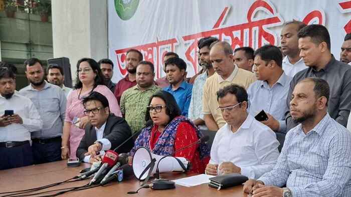 সমাধান আসেনি আলোচনায়, নতুন কর্মসূচি ঘোষণা এনবিআর কর্মকর্তাদের