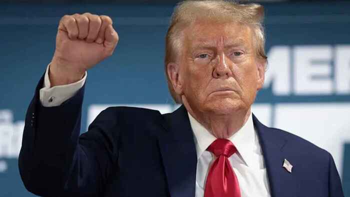 ইরানে আবারও হামলার হুমকি দিলেন ট্রাম্প