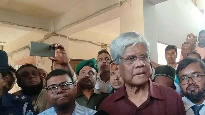 সঞ্চয়পত্রের মুনাফা বাড়ালে ব্যাংকে কেউ টাকা রাখবে না: অর্থ উপদেষ্টা