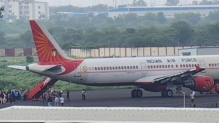 বিমানবাহিনীর বিশেষ বিমানে করে কাদের বাংলাদেশে পুশ-ইনের জন্য আনল ভারত