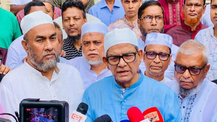 ফেব্রুয়ারিতে নির্বাচনের মাধ্যমে দেশ রাইট ট্র্যাকে উঠবে : মির্জা ফখরু‌ল