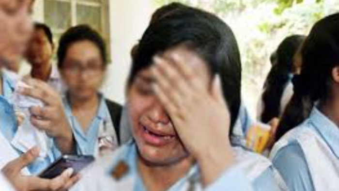 পরীক্ষায় ফেল ও নম্বর কম পাওয়ায় ৩ শিক্ষার্থীর আত্মহত্যার চেষ্টা