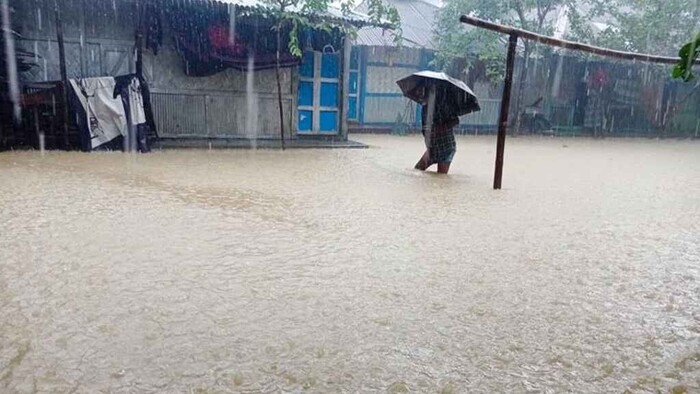 মিরসরাইয়ে টানা বর্ষণ ও পাহাড়ি ঢলে নিম্নাঞ্চল প্লাবিত, পানিবন্দি হাজারও মানুষ